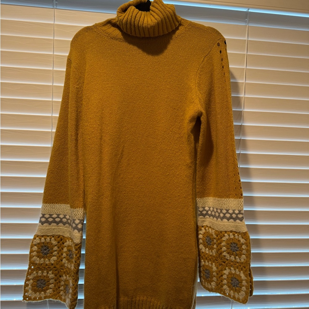Lulu's Yellow Cowl Neck Sweater with Geometric Sleeve Pattern